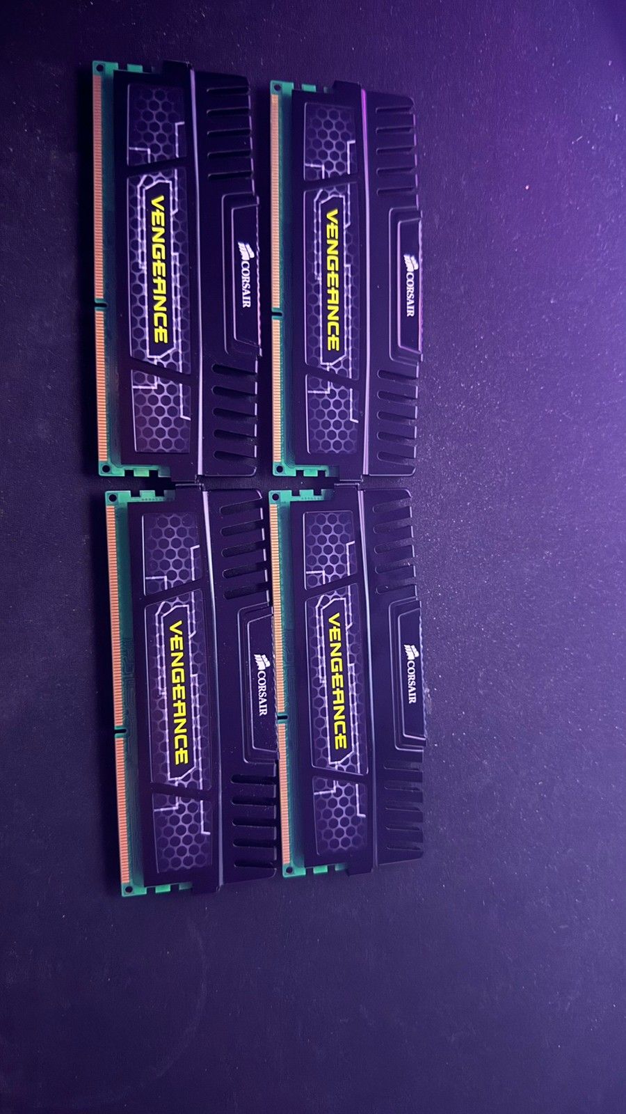 Corsair ddr3 16GB (4x4GB) 1600Mhz 4KPL