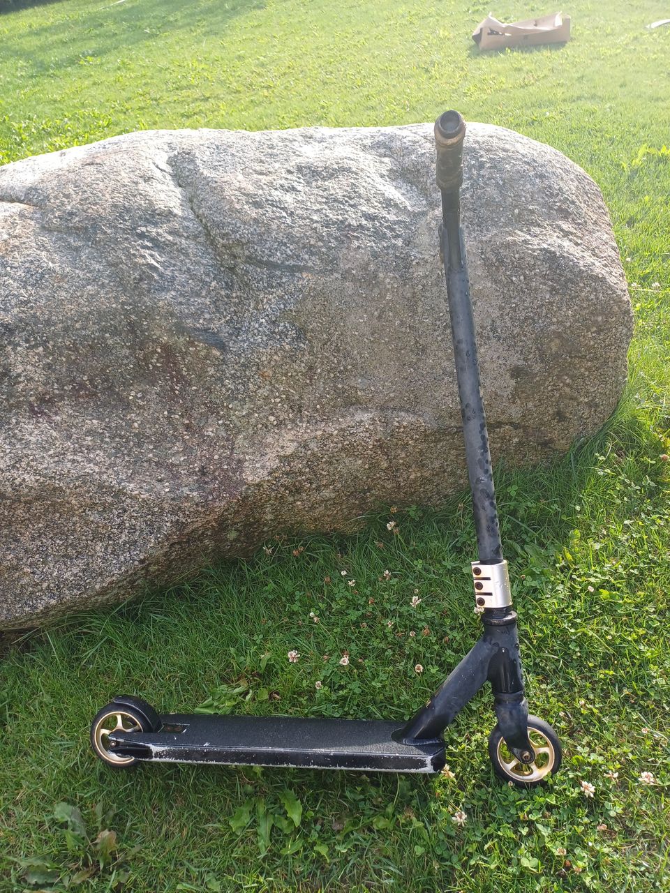 Myydään scootti