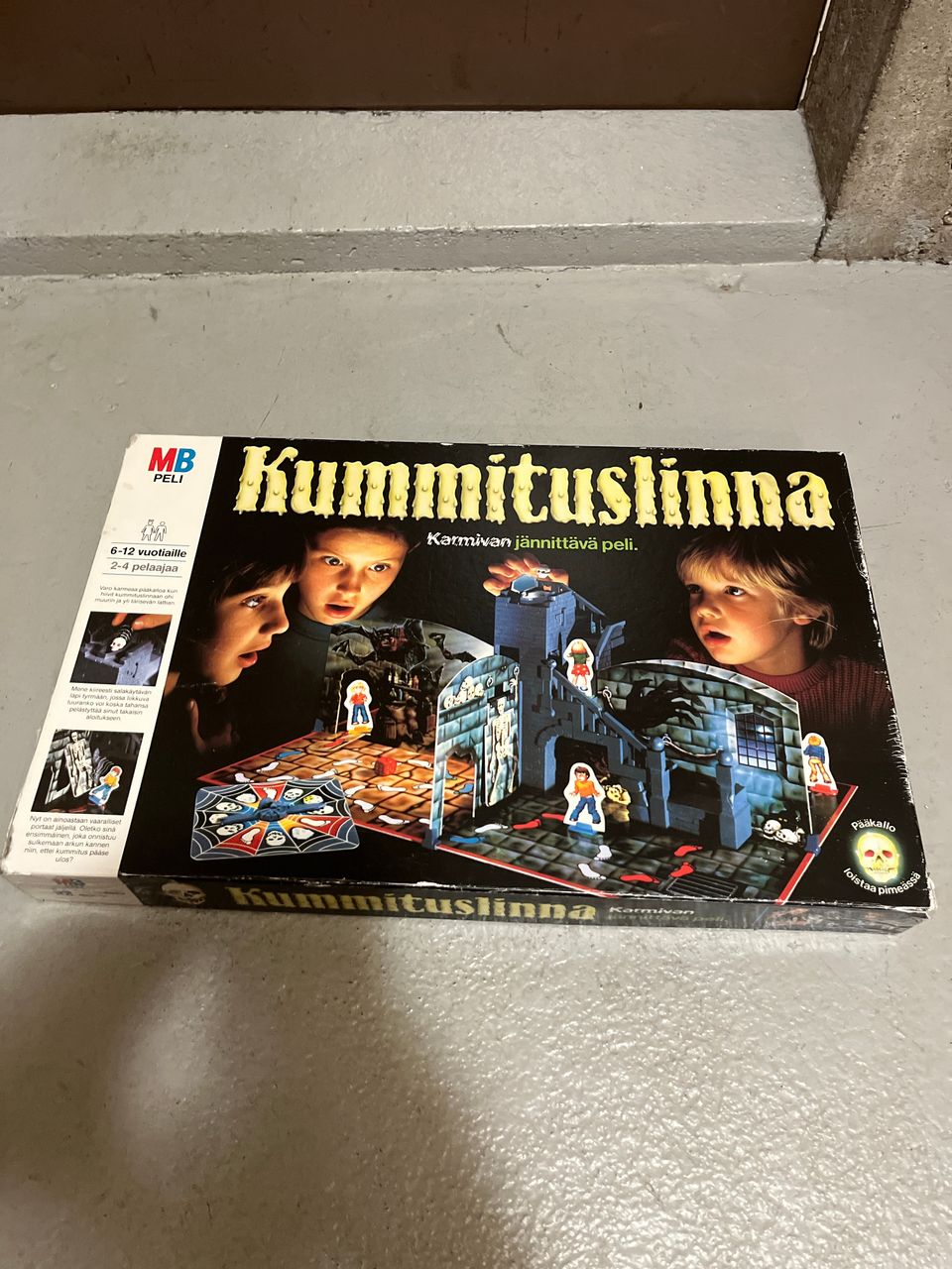 Kummituslinna lautapeli