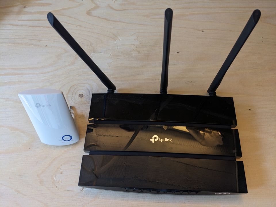 TP-link Archer AC1200 ja signaalinvahvistin