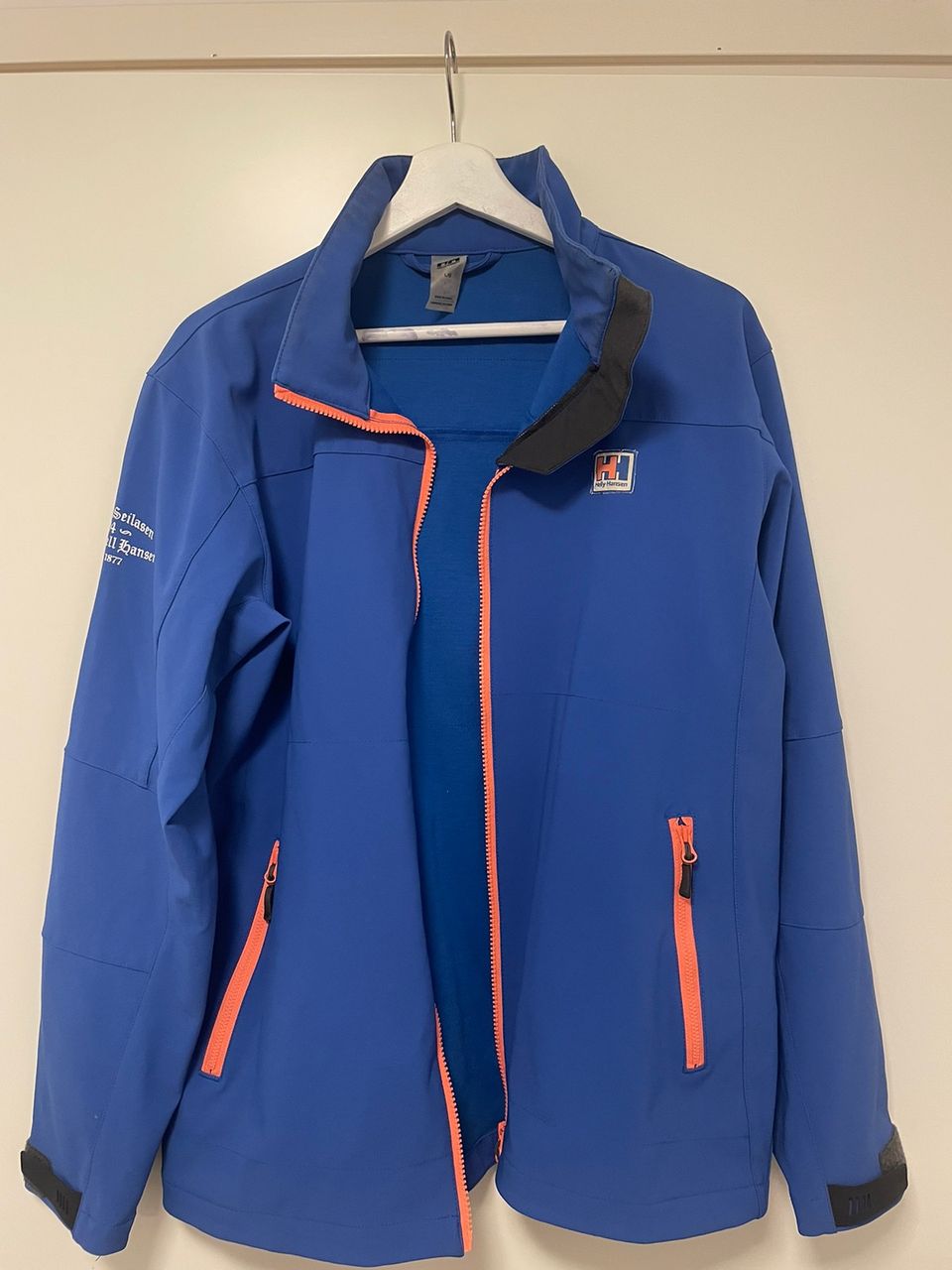 Helly Hansen sininen takki L/G