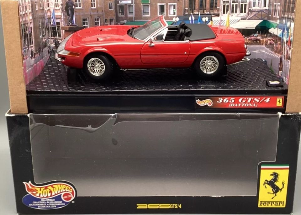 Hot wheels Ferrari 365 GTS/4  1:18