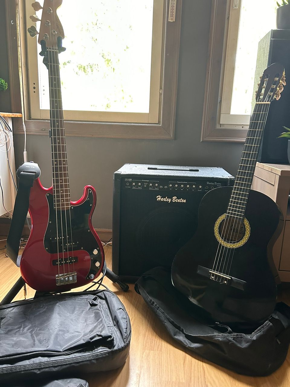 Squier basso ja Harley Benton vahvistin