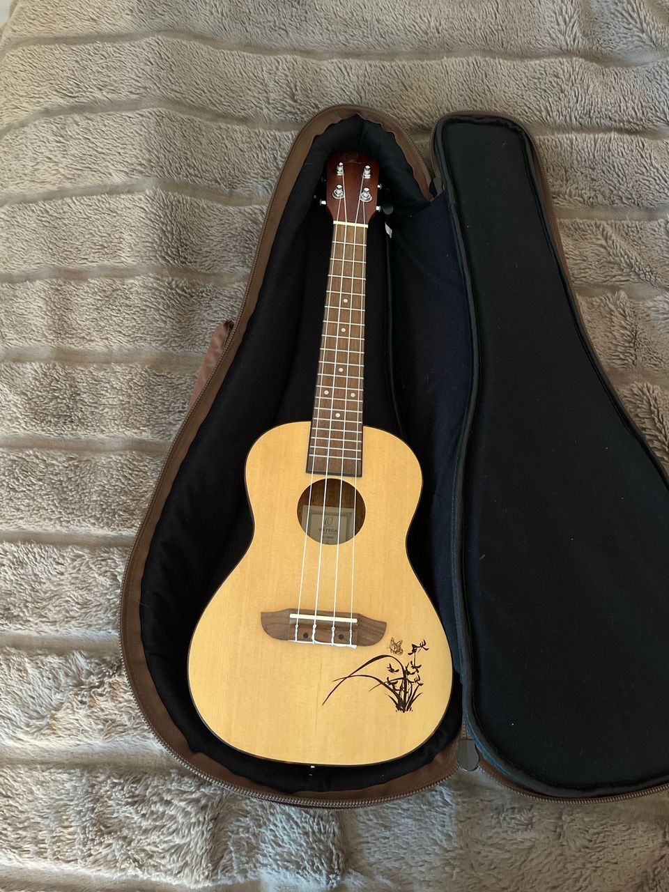 Ortega RU5-BA Baritone Ukulele