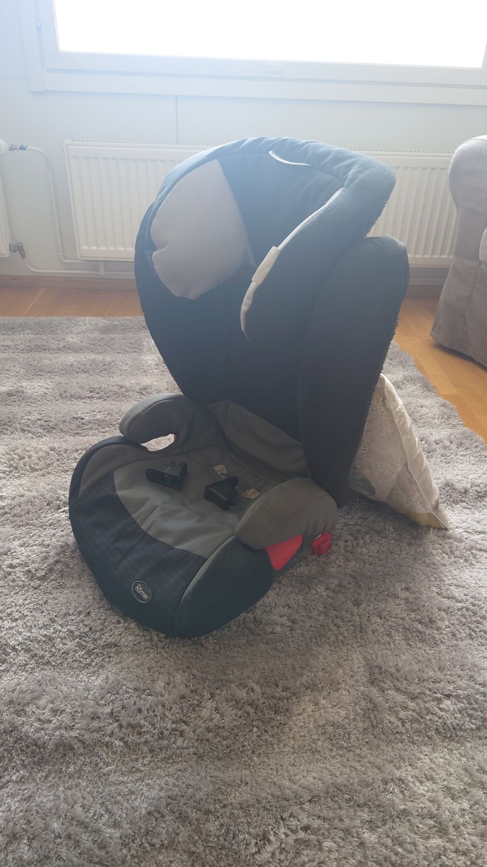 Römer IsoFix penkki