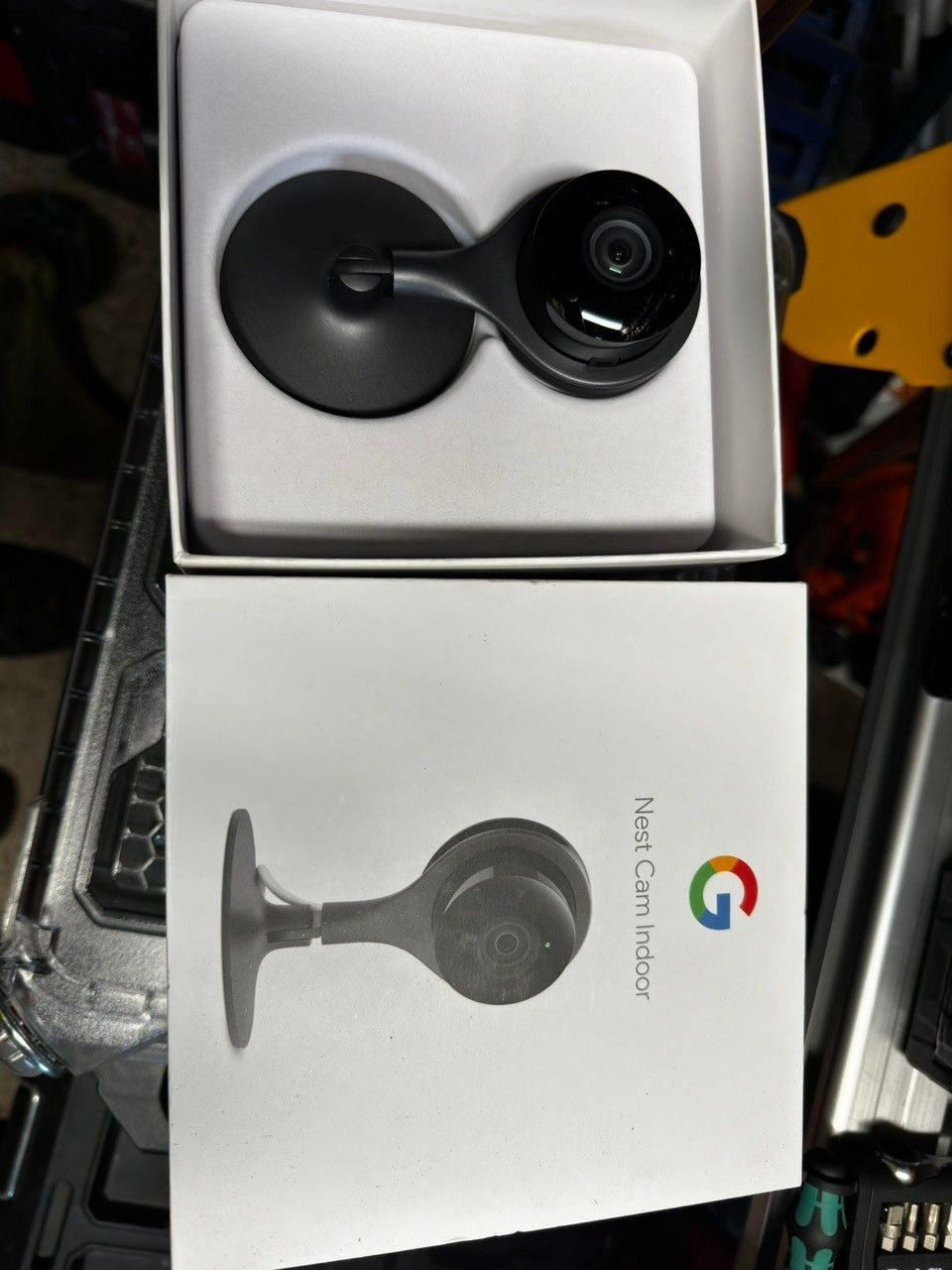 Google nest cam indoor turvakamera