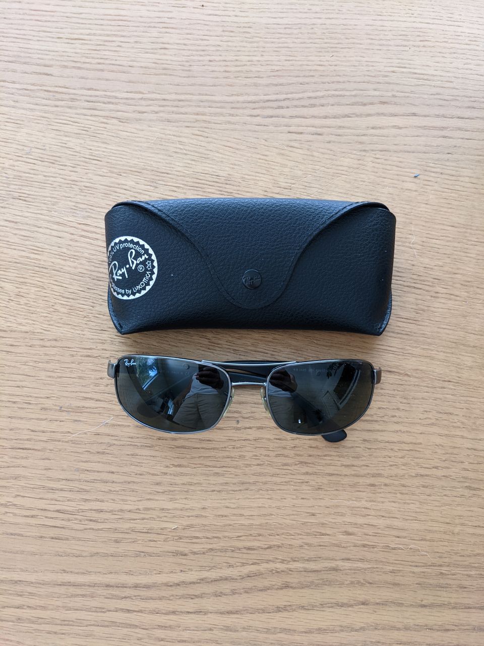 Ray-Ban aurinkolasit