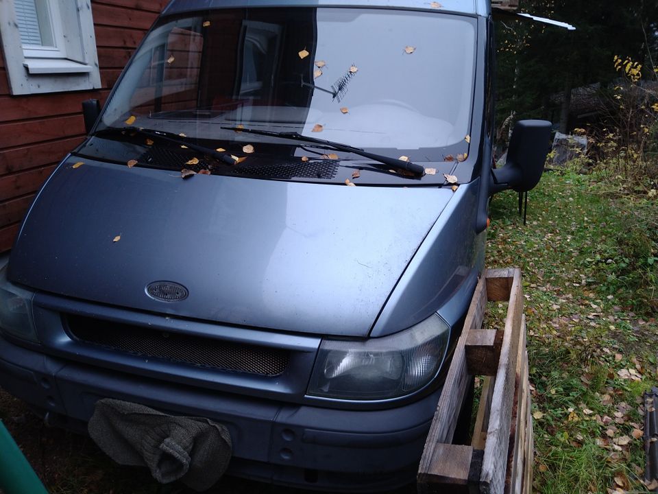 Ford Transit osia