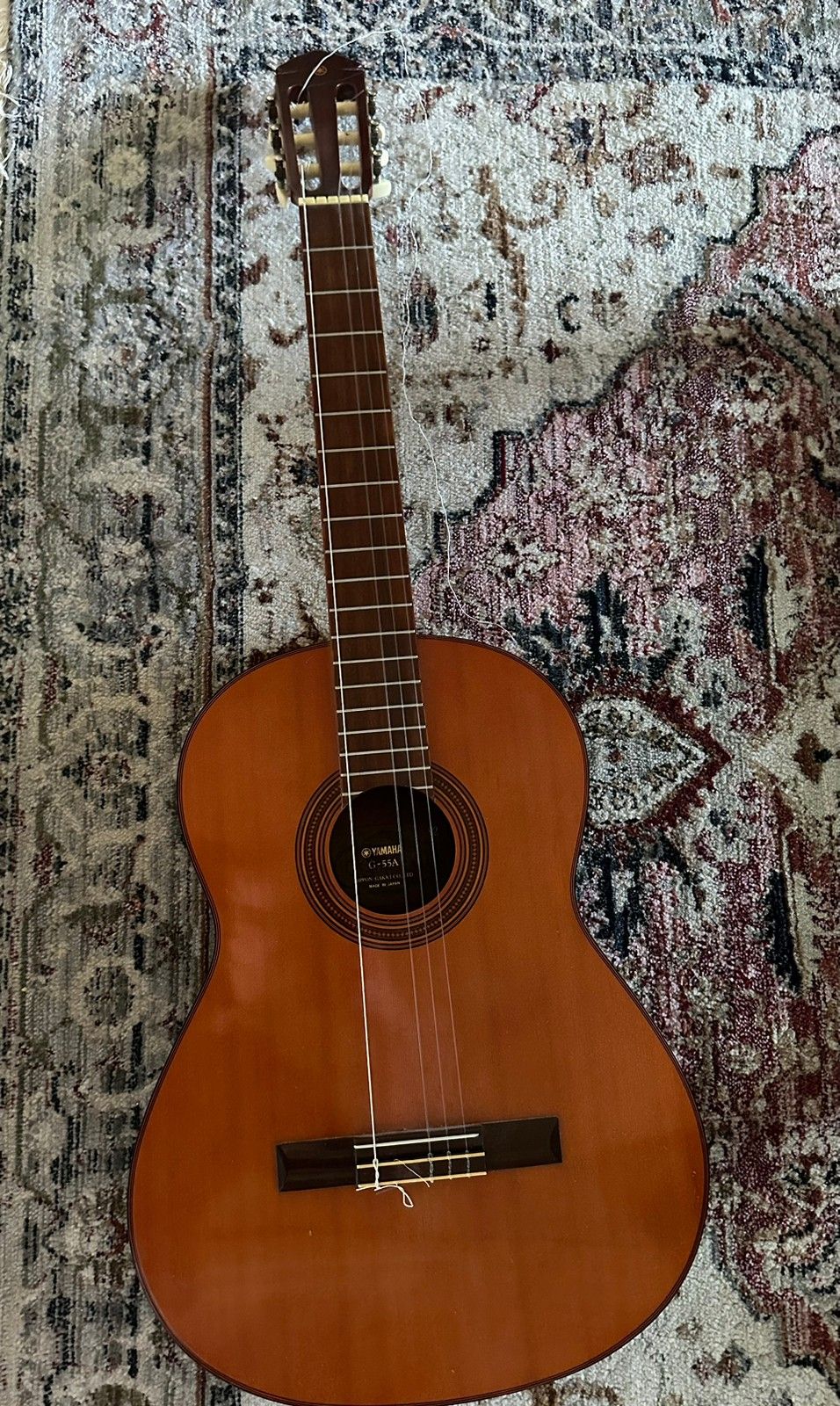 Yamaha G-55 kitara