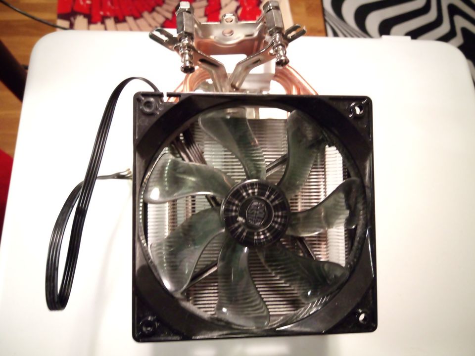 Prosessorituuletin 12*12cm + Cu/Al-siili Cooler Master