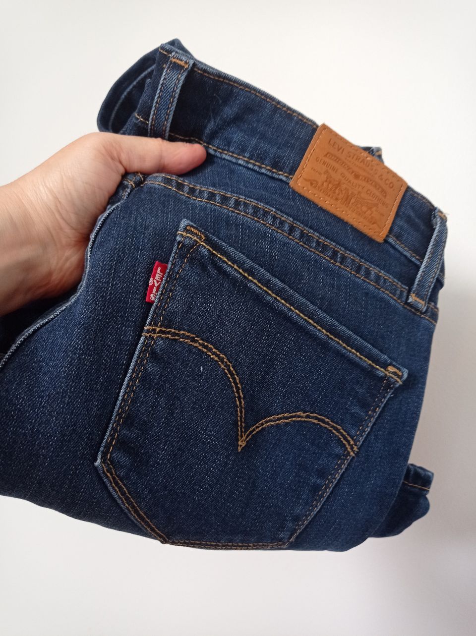 Levis 27/32