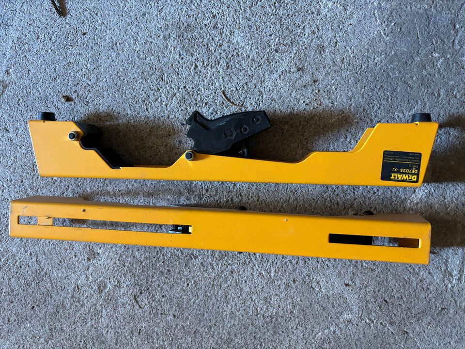 KIINNITYSSOVITTIMET DEWALT DE7025