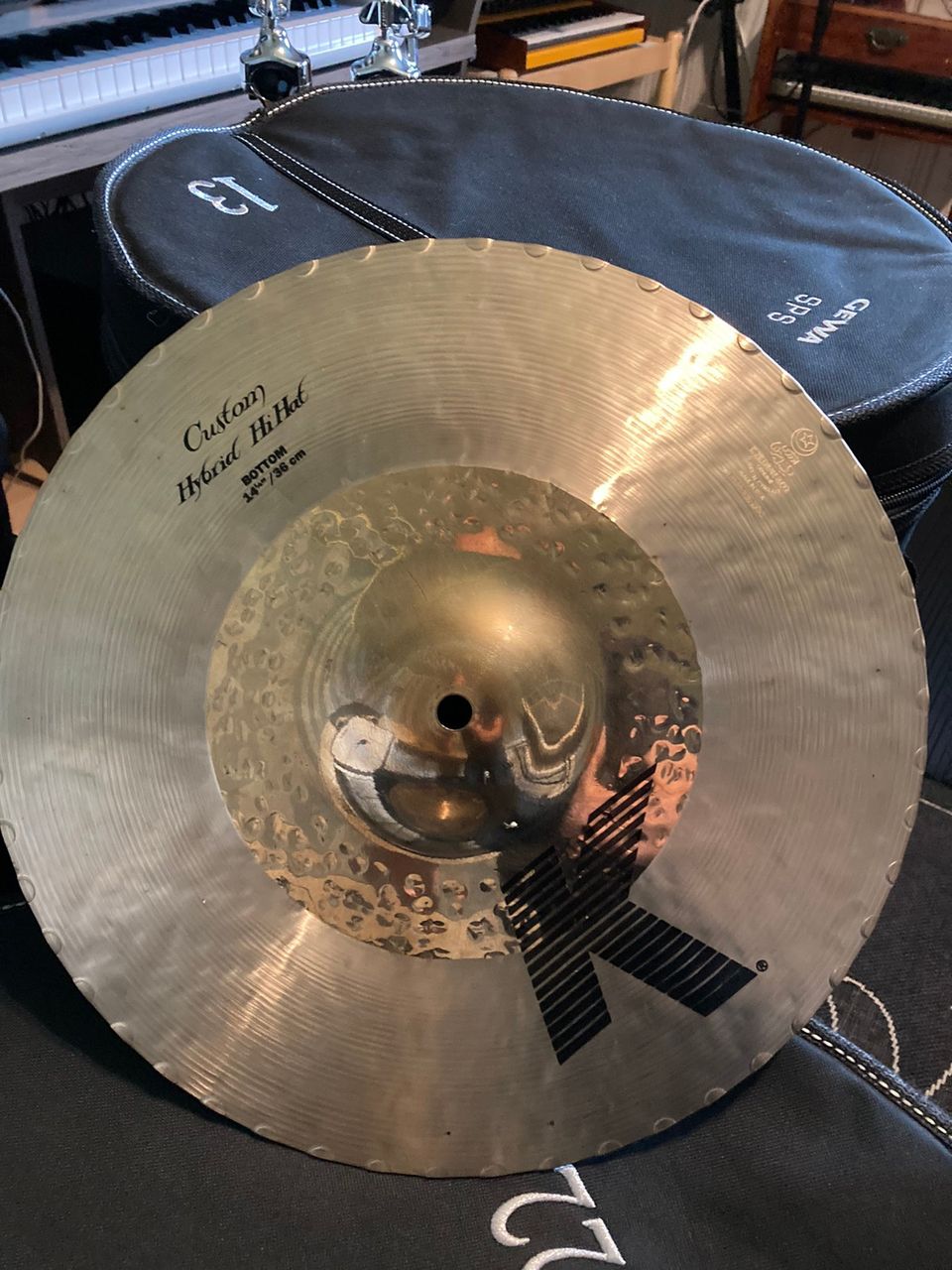 Zildjian K-custom Hybrid HiHat 14”