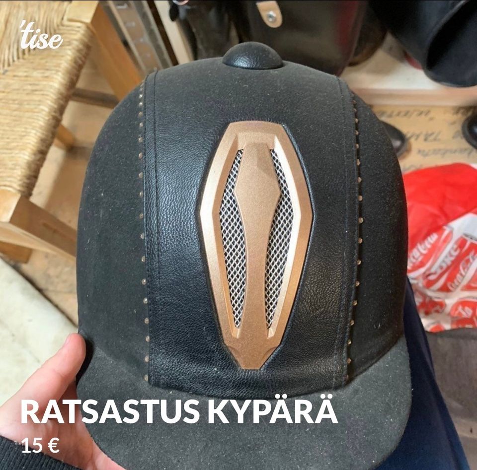 ratsastus kypärä