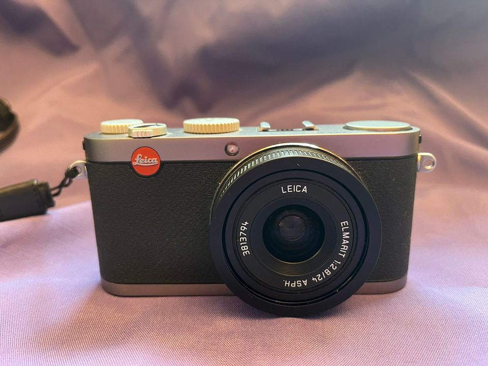 LEICA X1 kamerapaketti