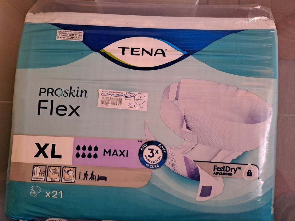 Tena XL koon vyösuojat ja housuvaipat