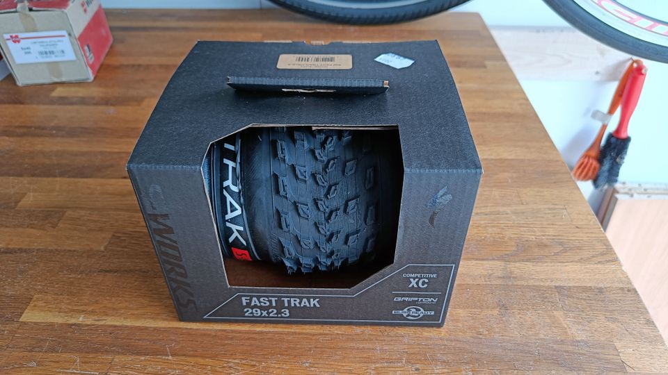 Specialized fast trak 29x2.3 maastorengas