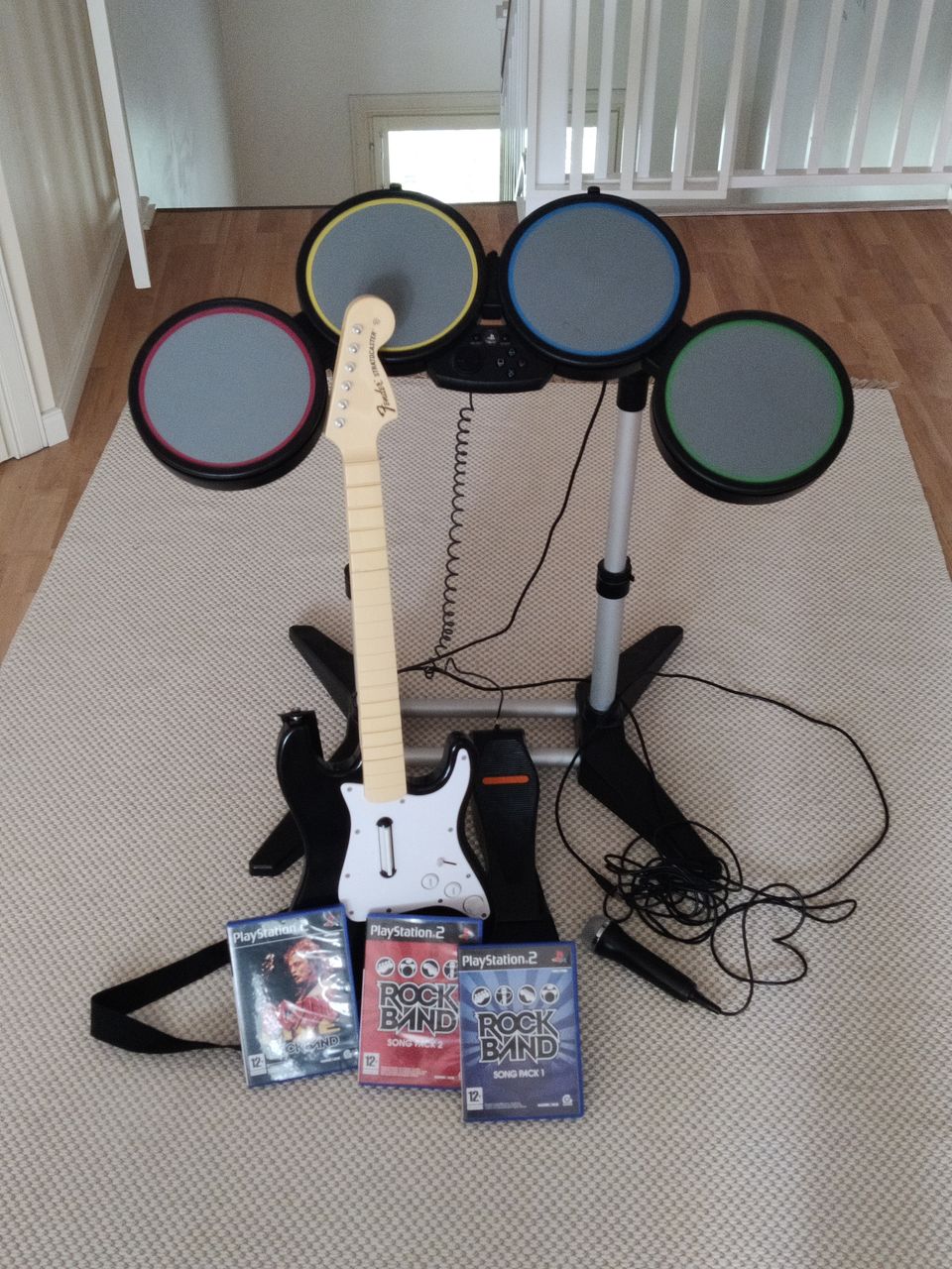 Rock Band PS2 | Soittimet + 3 peliä