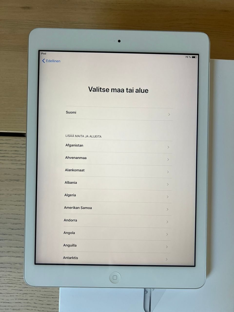 Apple iPad Air Wi-Fi 16GB Silver