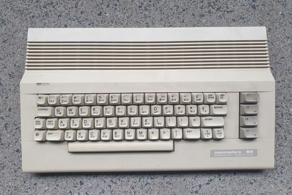 Commodore C64C