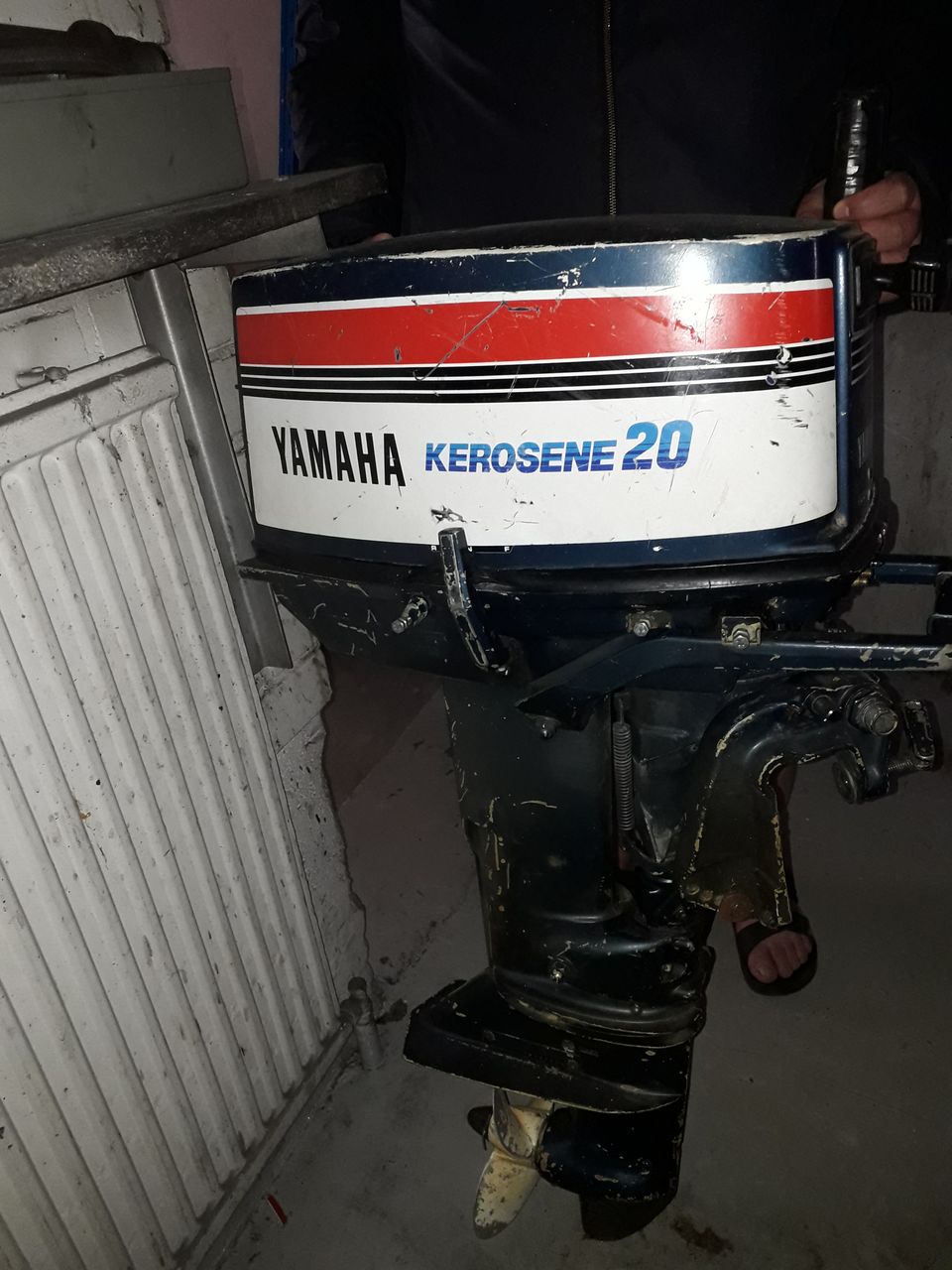 YAMAHA-kerosene 20 perämoottori bensiinillä