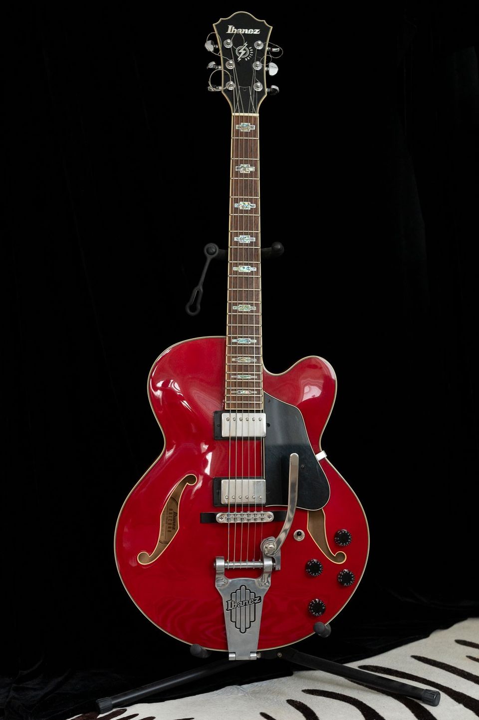 Ibanez Artcore Hollowbody-kitara