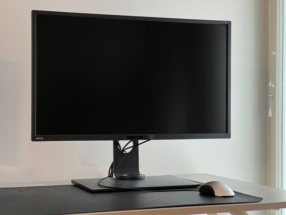 Available Now!!! BenQ 32" PD3200Q, 2K Designer näyttö, harmaa