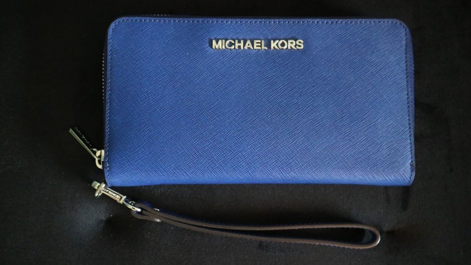 Michael Kors clutch