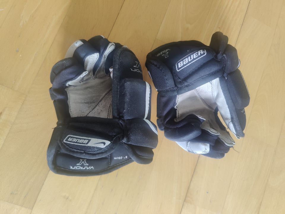 Jääkiekkohanskat, Bauer Vapor V