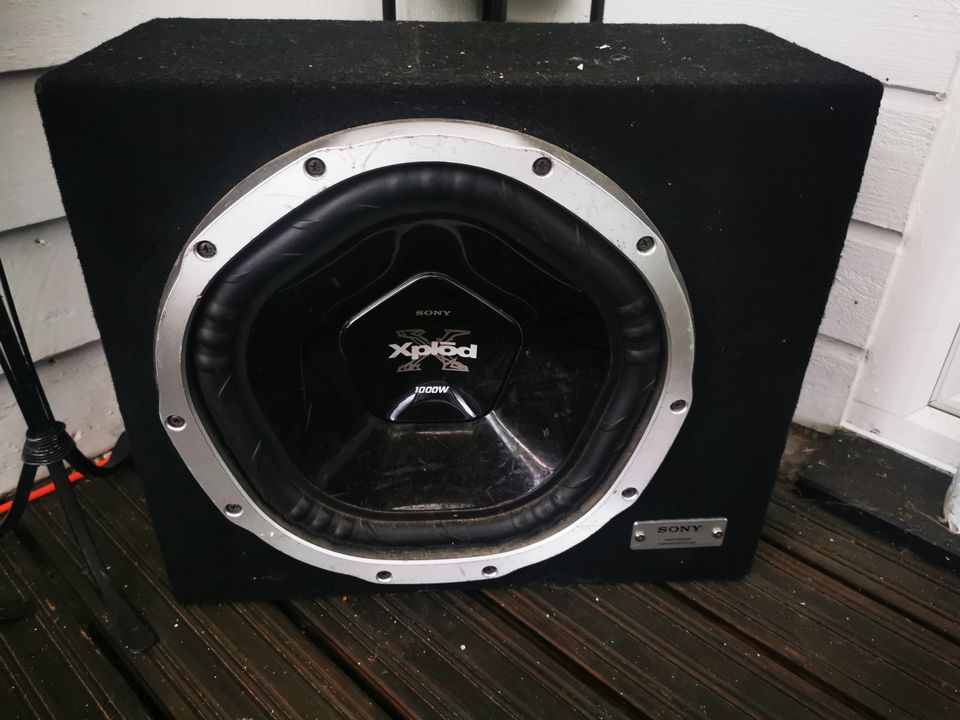 SUBWOOFER SONY XPLOYD