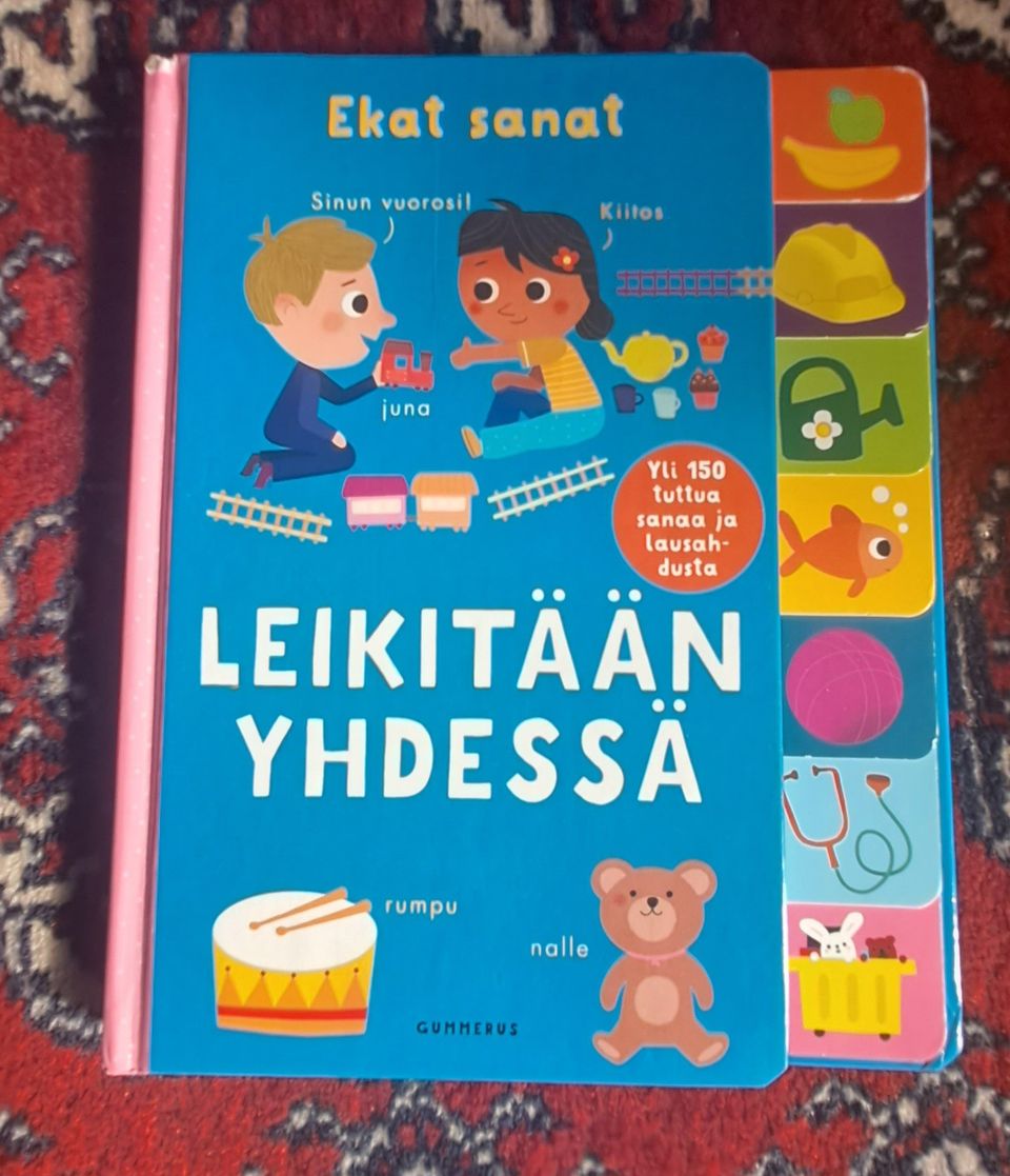 Leikitään yhdessä -kirja