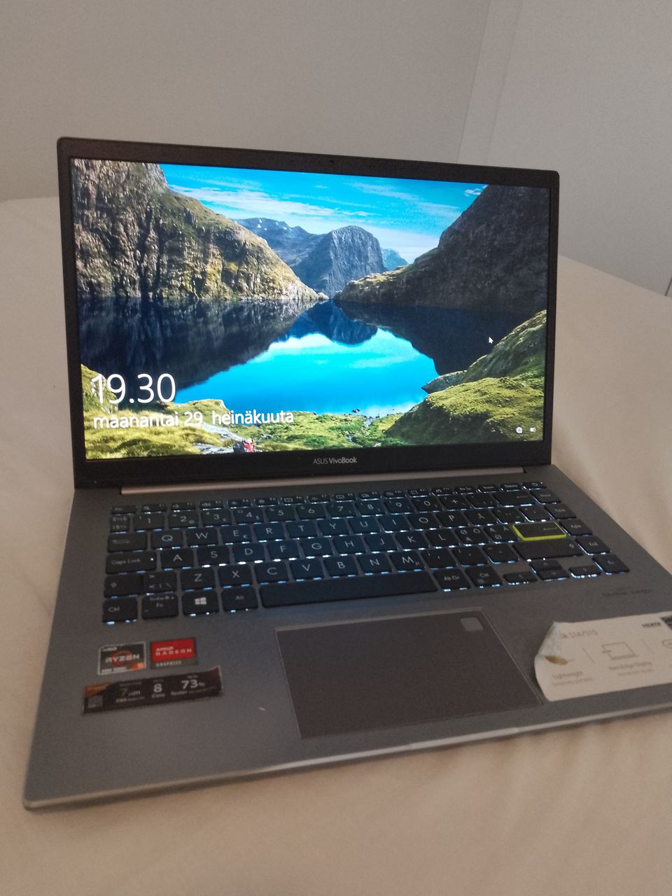 ASUS vivobook s14/15