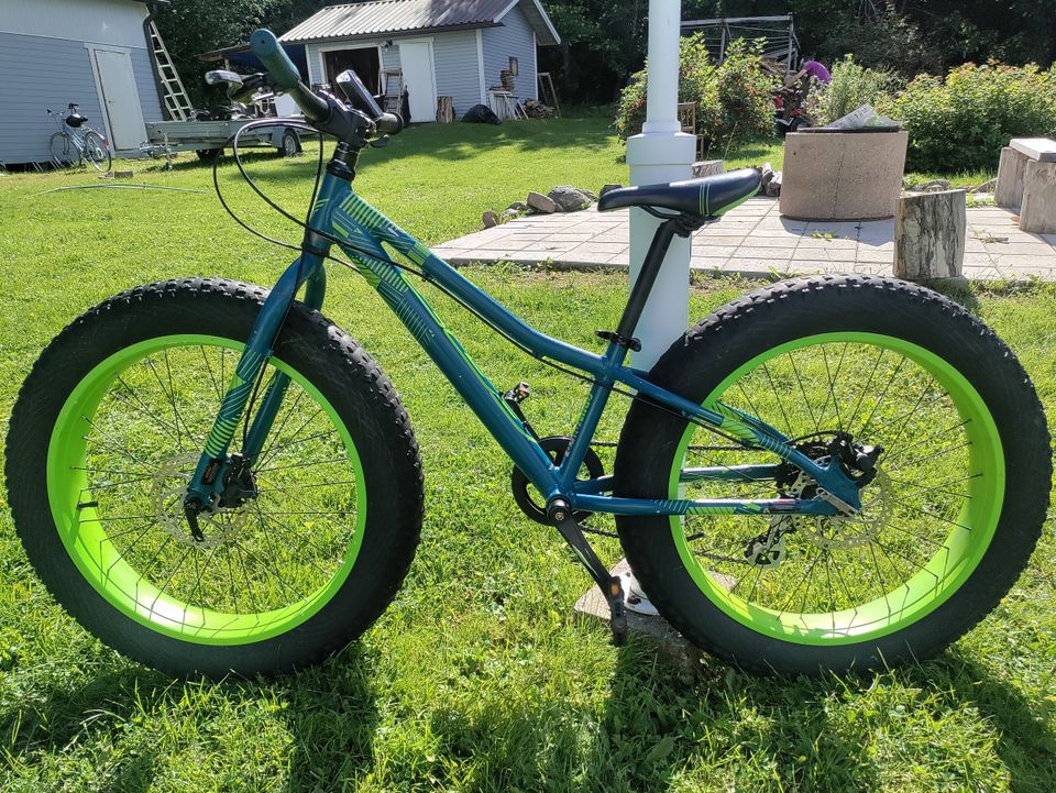 Felt Cruncher 24" nuorten fatbike