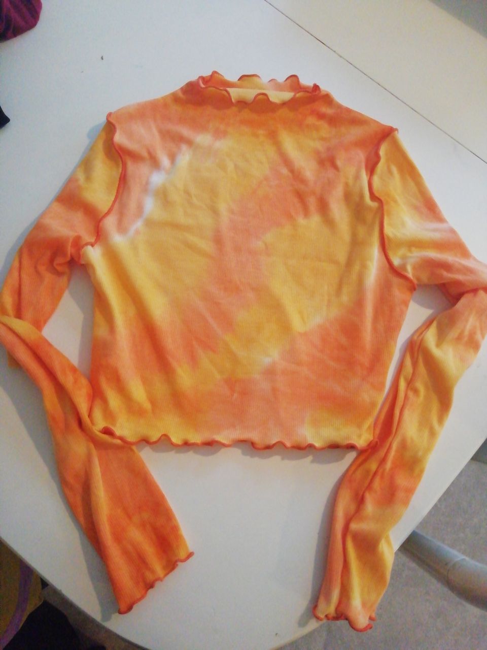 Oranssi tiedye poolopaita