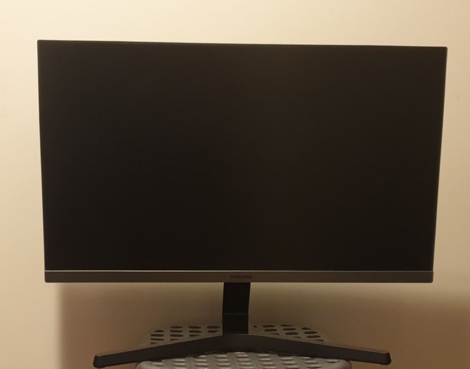 Samsung LED Full HD IPS HDMI Näytöt