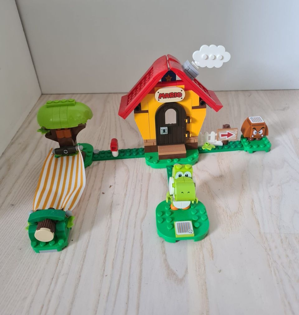 Lego Super Mario 71367 Marion talo ja Yoshi