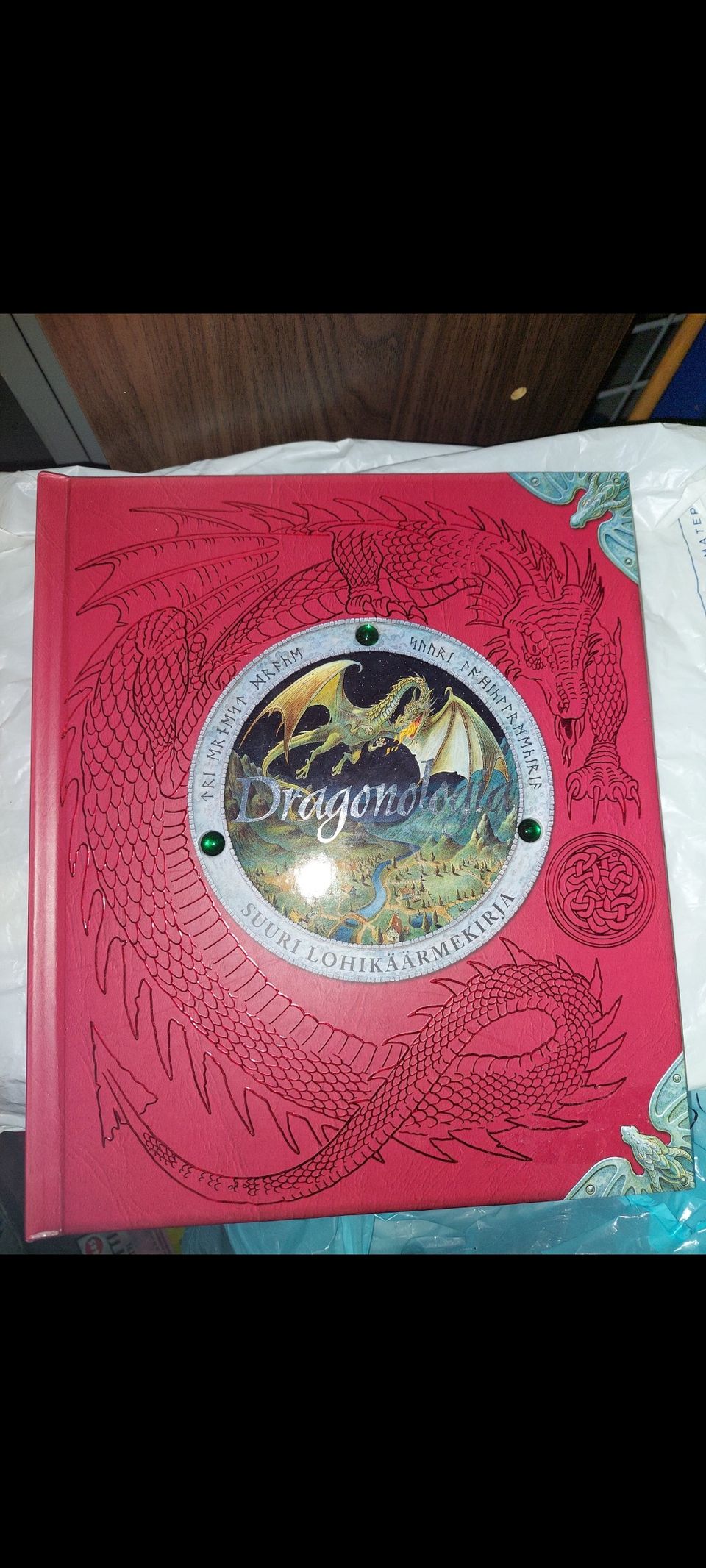 Dragonologia kirja