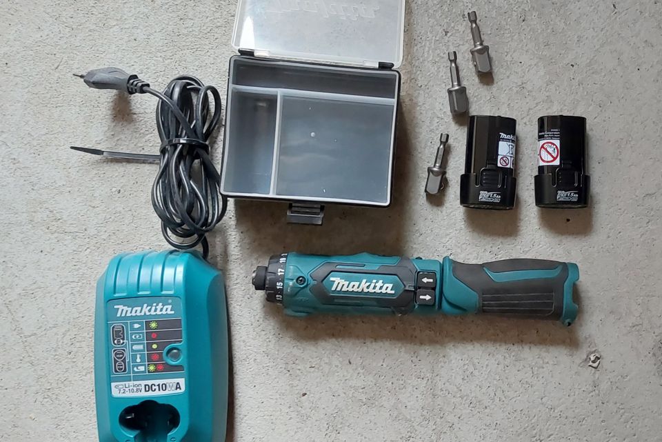 Makita DFO 12D sauvaruuviväännin