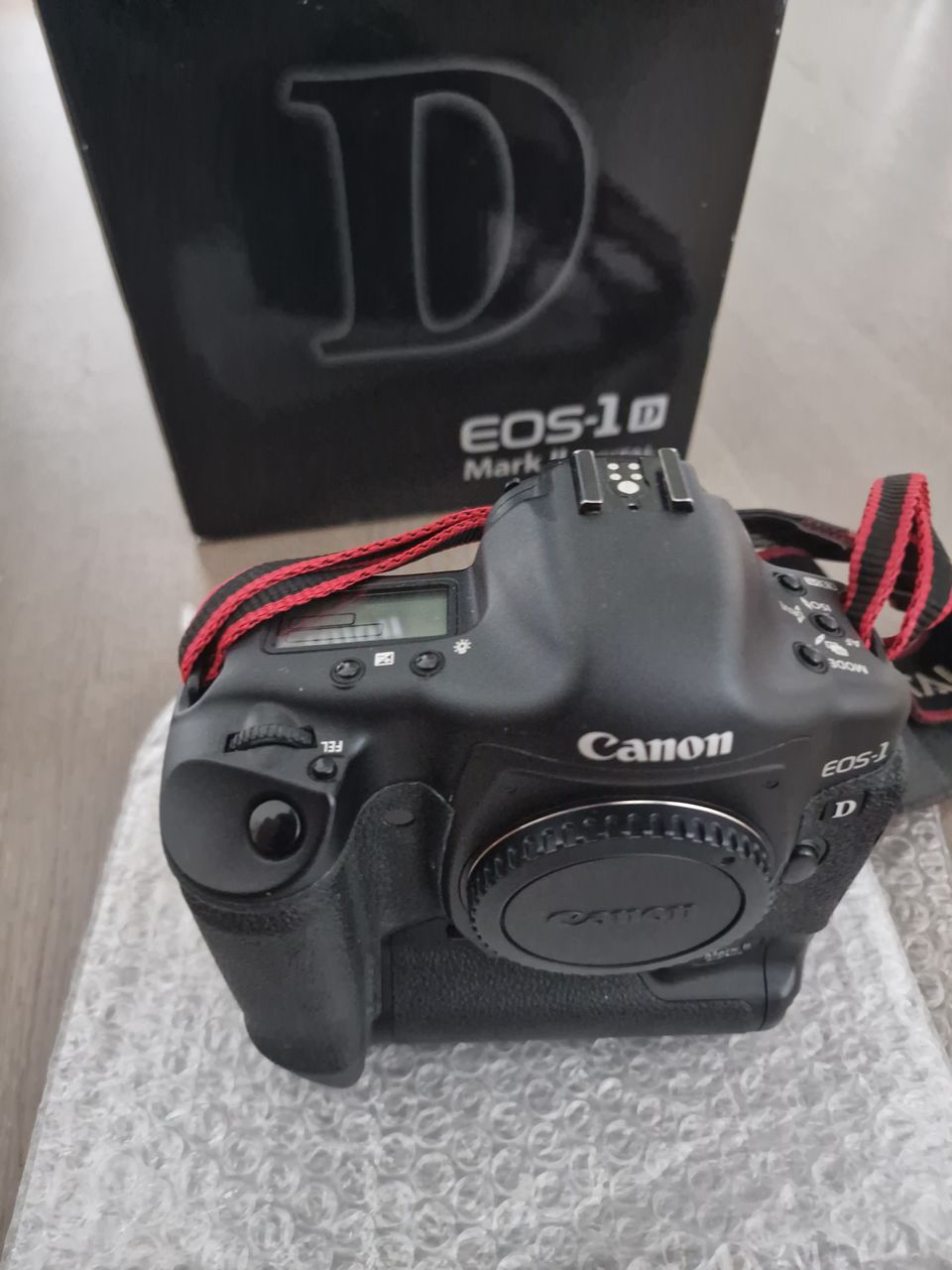 Canon 1 D Mk II