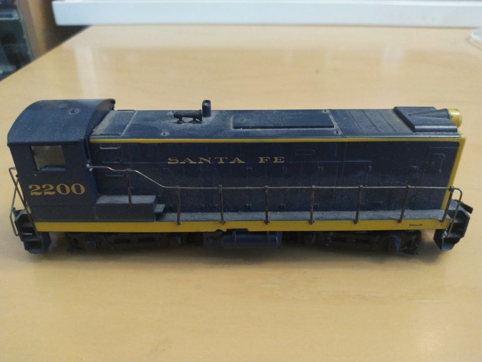 Santa fe Diesel veturi HO 1:87