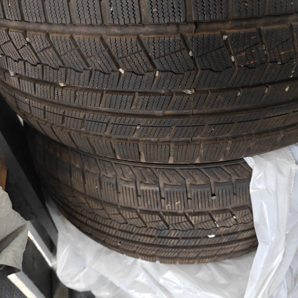 Kitkarenkaat 255/50r19