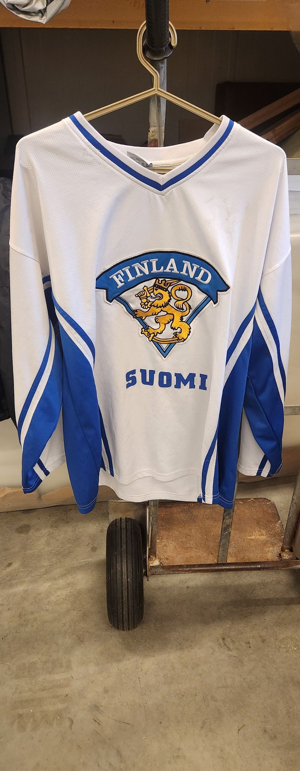 Suomi pelipaitoja