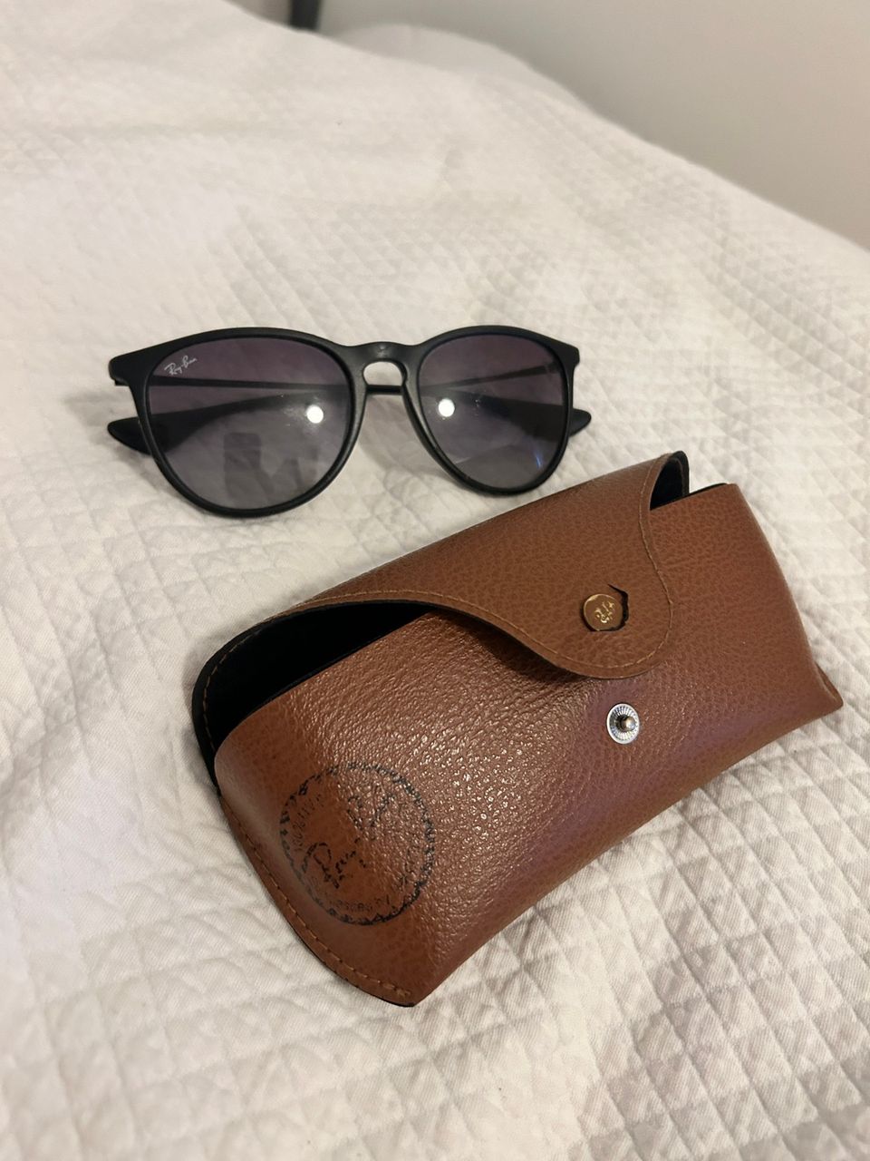 Rayban aurinkolasit