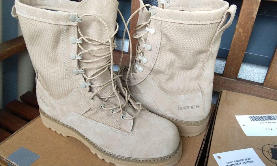 Alennus!! Bates US army boots