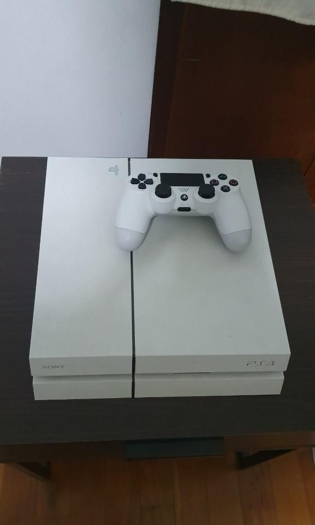 Playstation 4 White