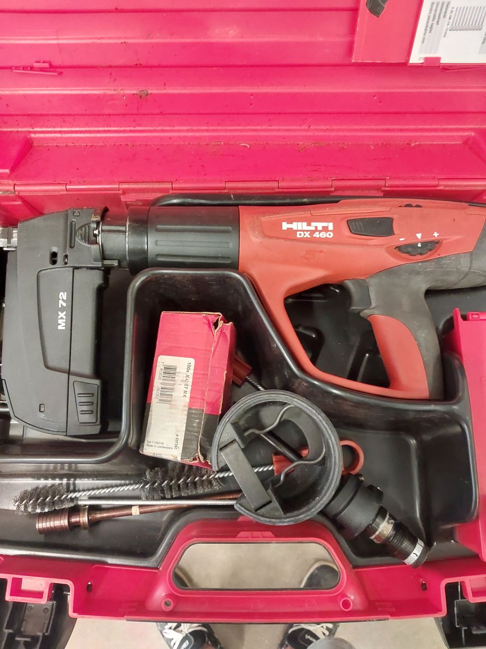 HILTI DX460 Kit panosnaulain laukkuineen