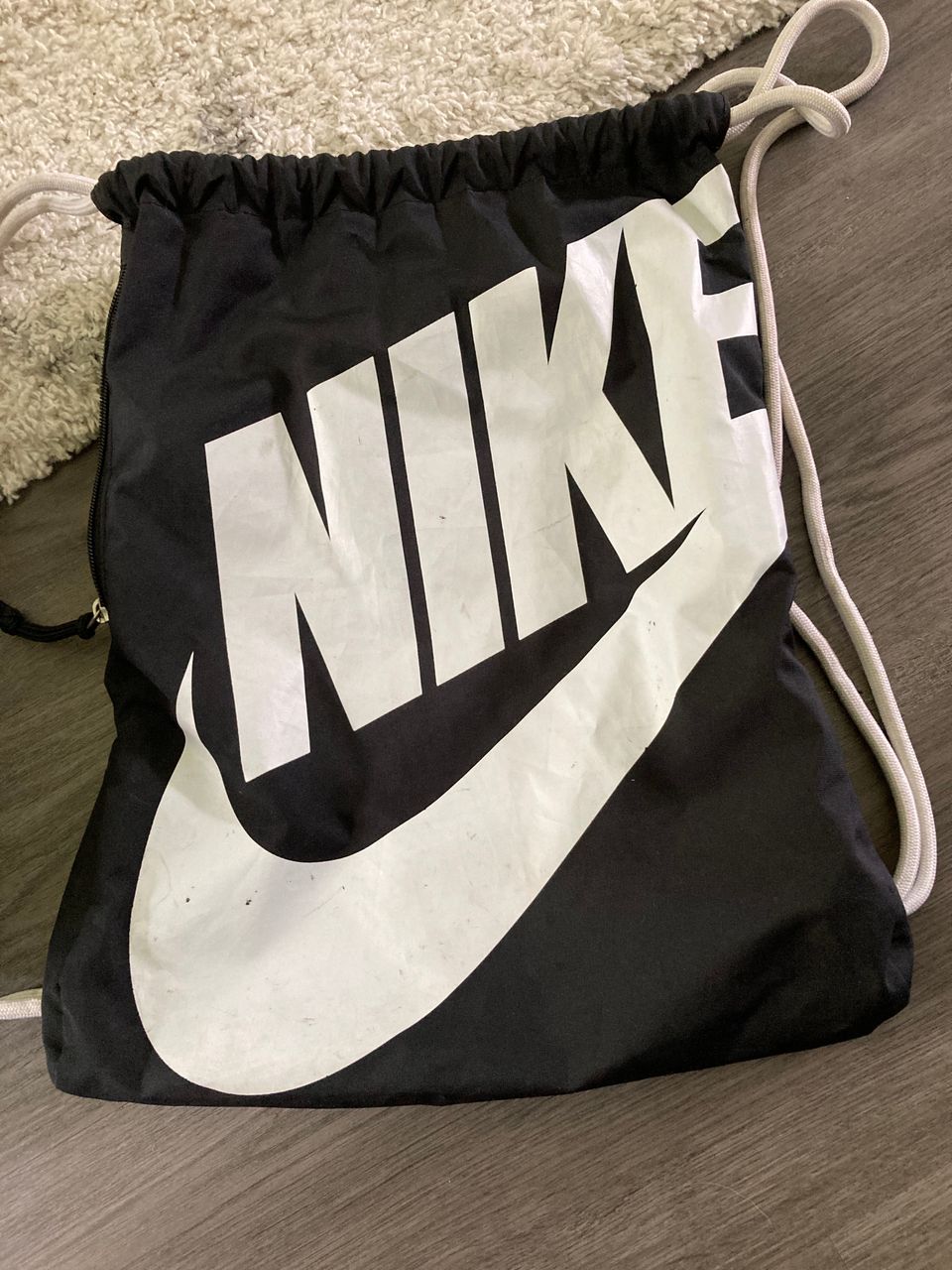 Nike urheilukassi