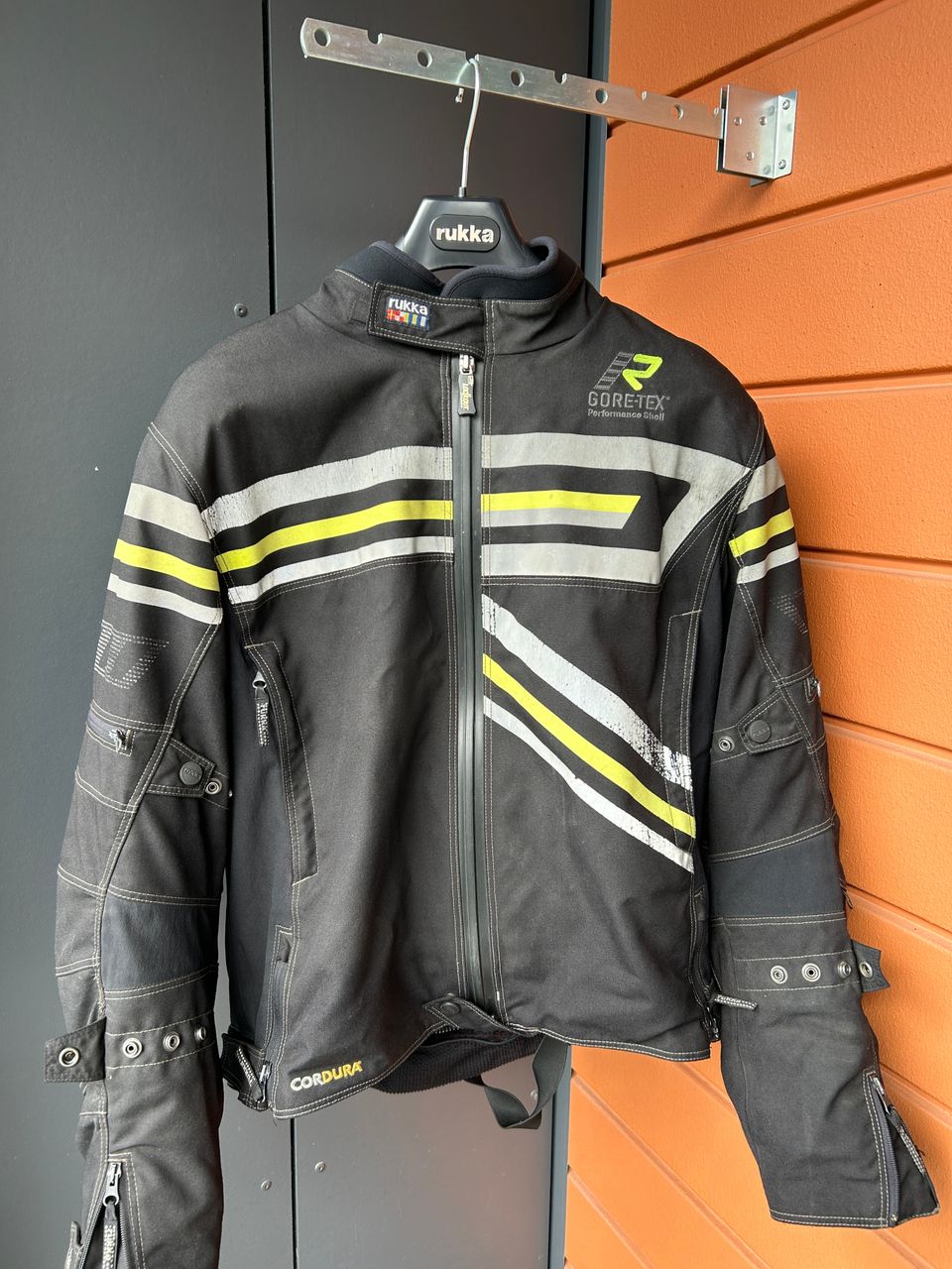 Rukka Vauhti Gore-tex ajotakki koko 56