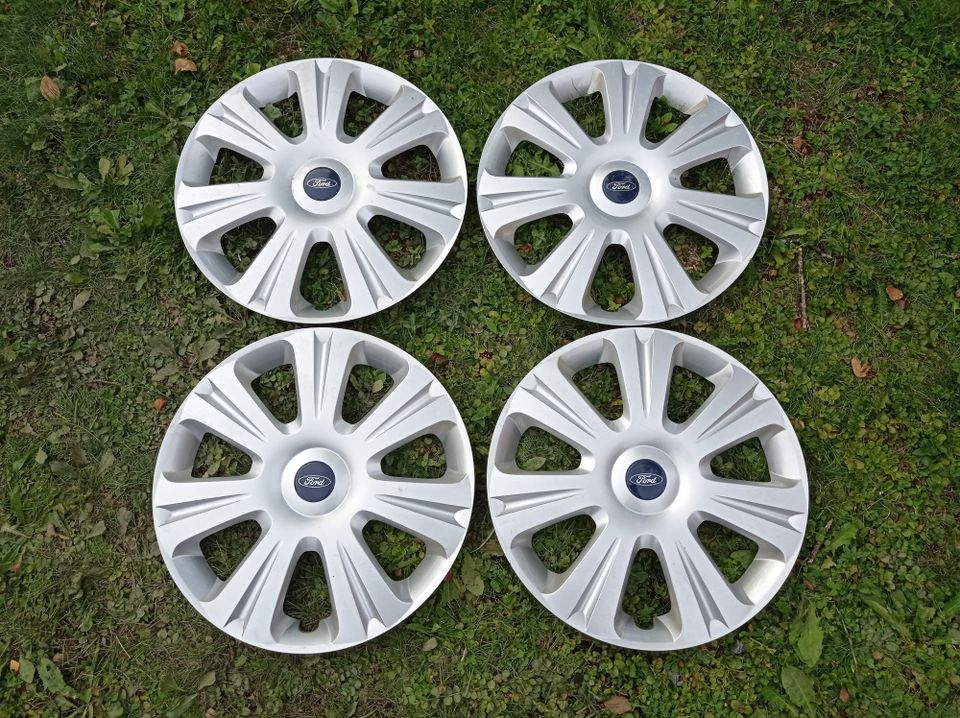 Ford 16" pölykapselit