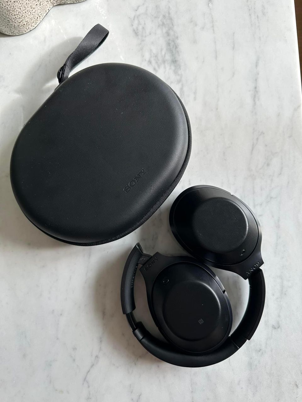 Sony MDR-1000X langattomat vastamelukuulokkeet